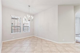 300 Chester Dr in Lewisville, TX - Building Photo - Building Photo