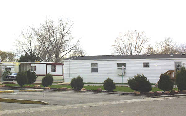 Wikiup in Henderson, CO - Building Photo