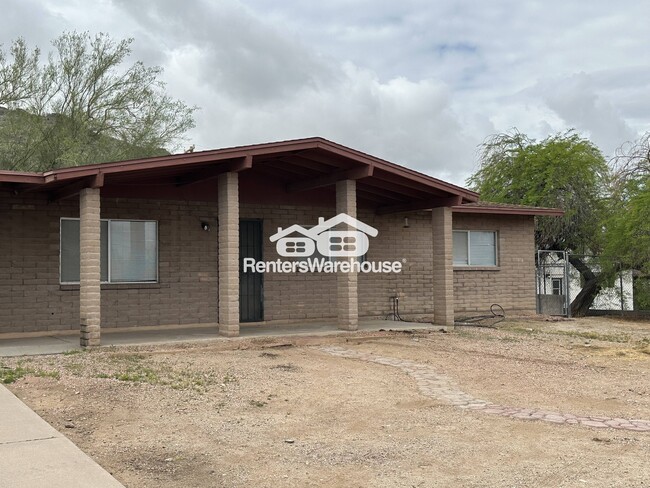 1427 E Paseo Way in Phoenix, AZ - Building Photo - Building Photo