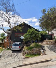 1885 Titus St in San Diego, CA - Building Photo - Building Photo