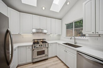 406 Wellesley Ct in Mill Valley, CA - Building Photo - Building Photo