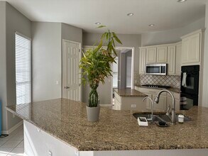 10416 Canyon Vista Way in Austin, TX - Building Photo - Building Photo