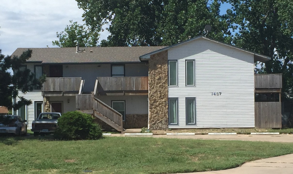 West Village Condos in Wichita, KS - Building Photo