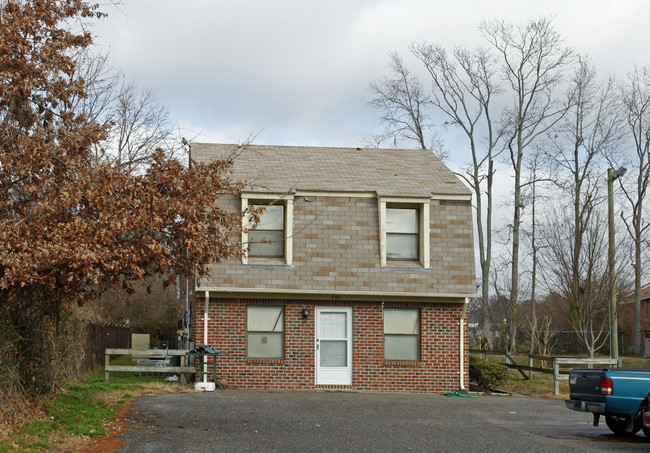 984 Cherokee Rd in Portsmouth, VA - Building Photo - Building Photo