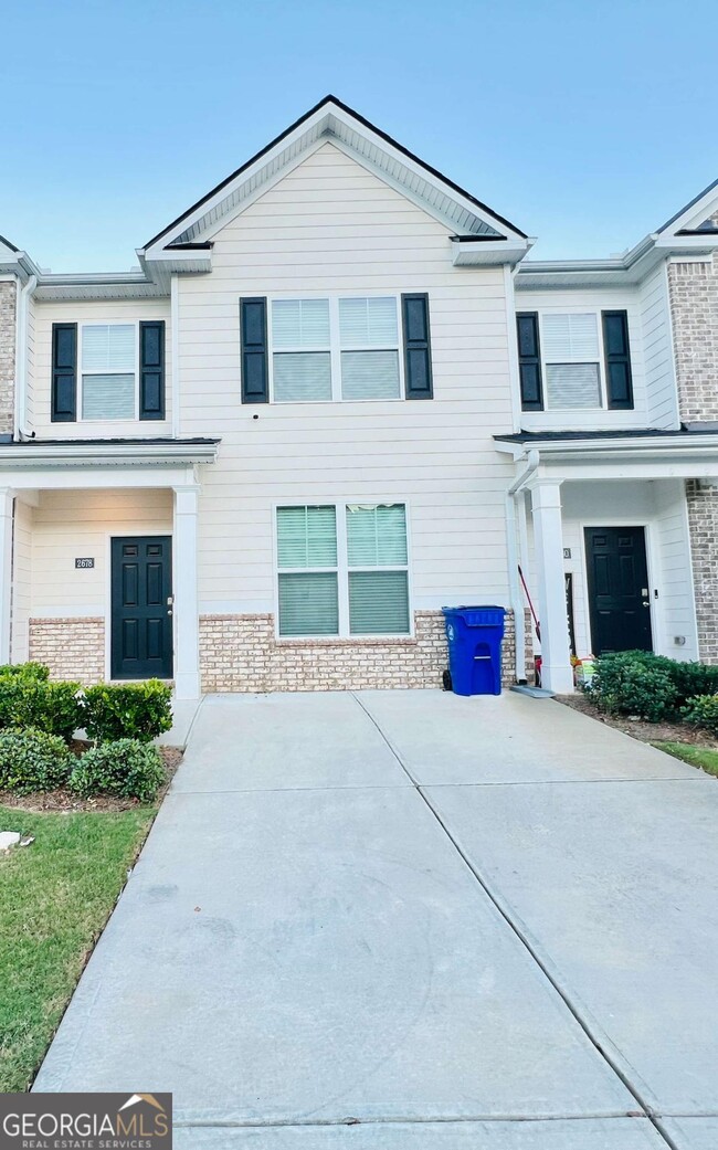 property at 2678 Paxton Pl