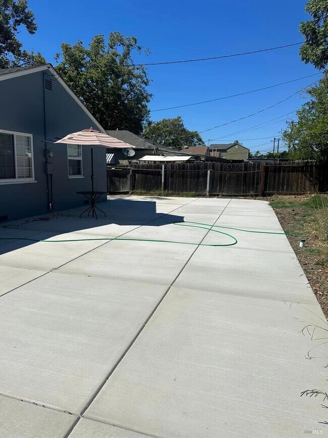 property at 758 Elmwood Ave