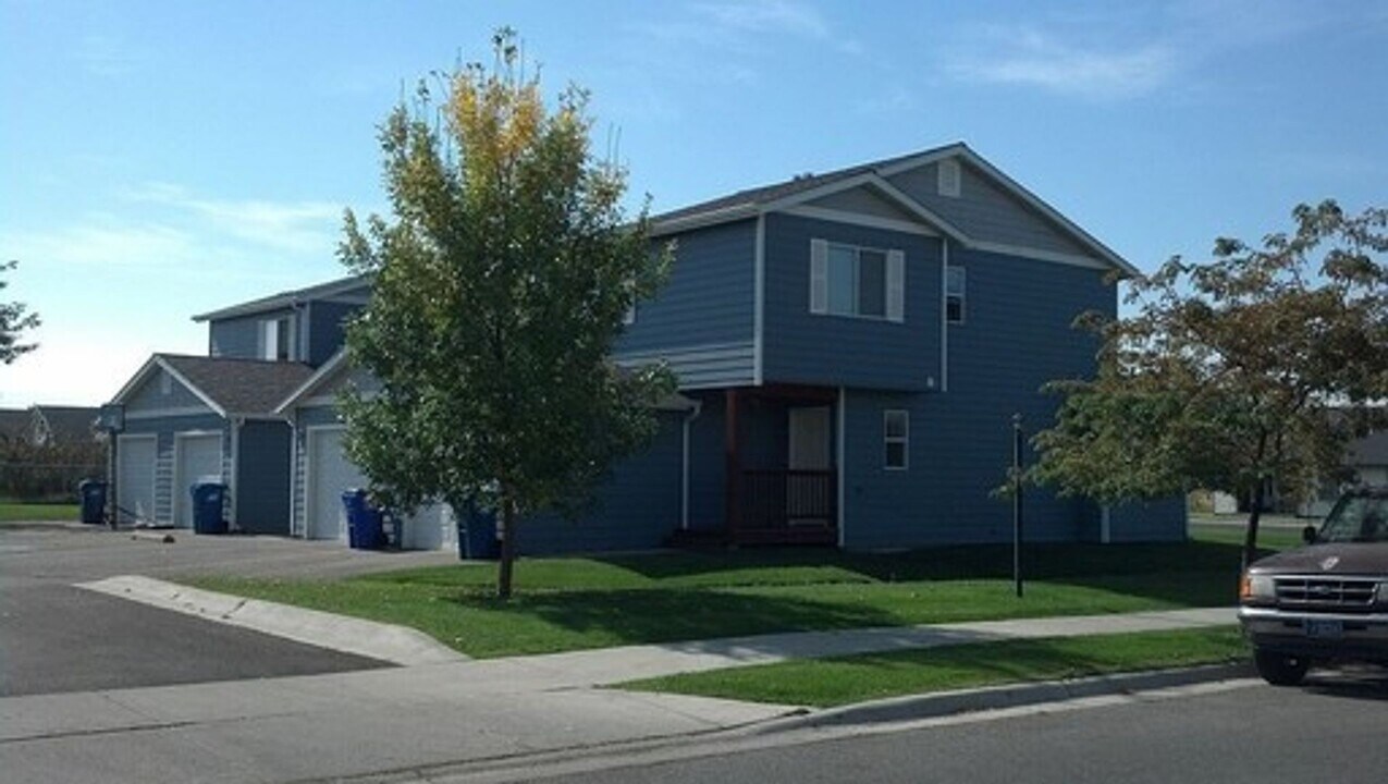 2471 Wheeler Dr in Bozeman, MT - Building Photo