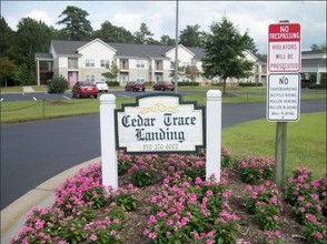 Cedar Trace Landing in Laurinburg, NC - Building Photo - Building Photo