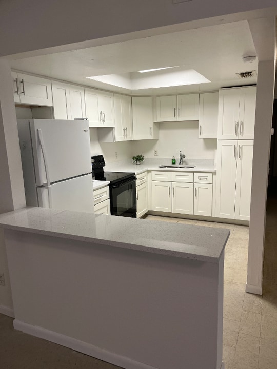 3069 St Paul Dr in Winter Haven, FL - Building Photo