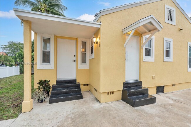 608 El Vedado in West Palm Beach, FL - Building Photo - Building Photo