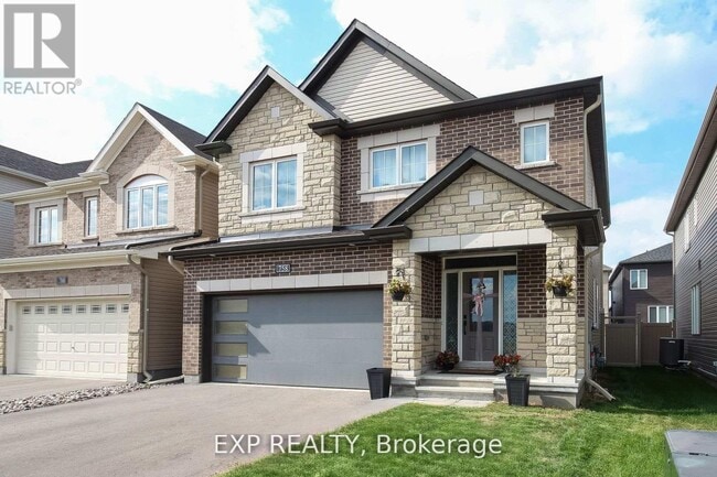 758 Cappamore Dr in Ottawa, ON - Building Photo - Building Photo