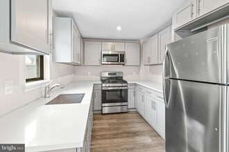 606 Summit Ave in Jenkintown, PA - Foto de edificio - Building Photo