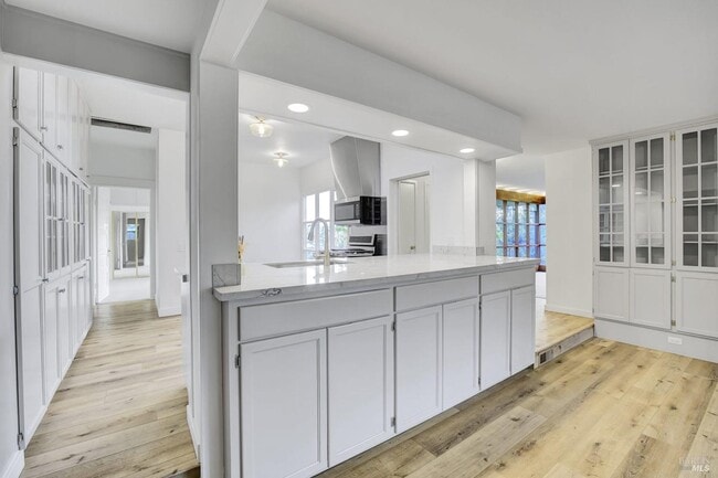 407 Sherman St in Healdsburg, CA - Building Photo - Building Photo