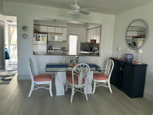 2760 Banyan Rd in Boca Raton, FL - Building Photo - Building Photo