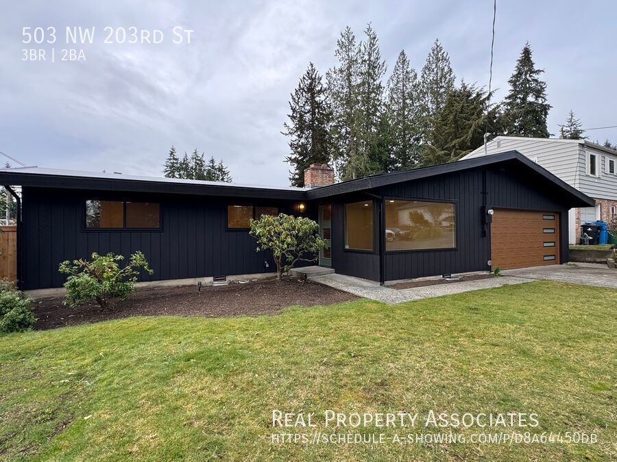 503 NW 203rd St in Shoreline, WA - Building Photo