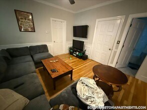 868 E 2nd St, Unit 1 in Boston, MA - Building Photo - Building Photo