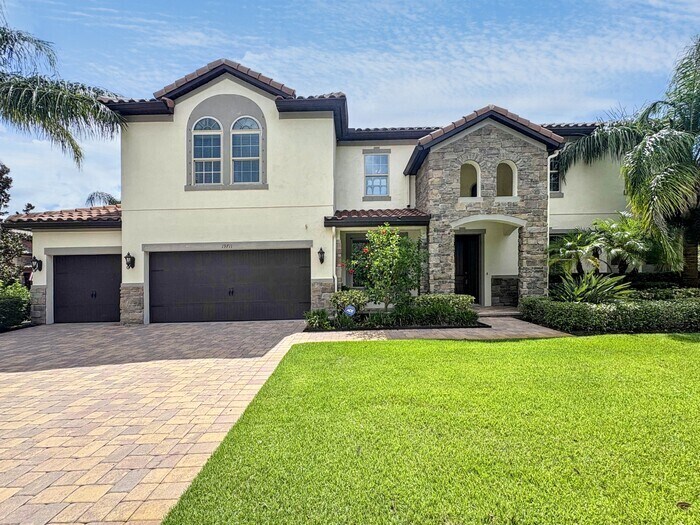 19711 Wellington Manor Blvd in Lutz, FL - Building Photo