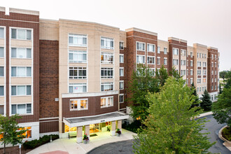 Autumn Green at Wright Campus in Chicago, IL - Building Photo - Building Photo