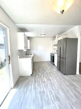 2142 Rhodora St in Forest Grove, OR - Building Photo - Building Photo