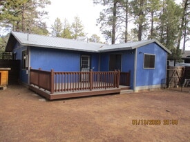 4221 W Cooley St in Show Low, AZ - Building Photo