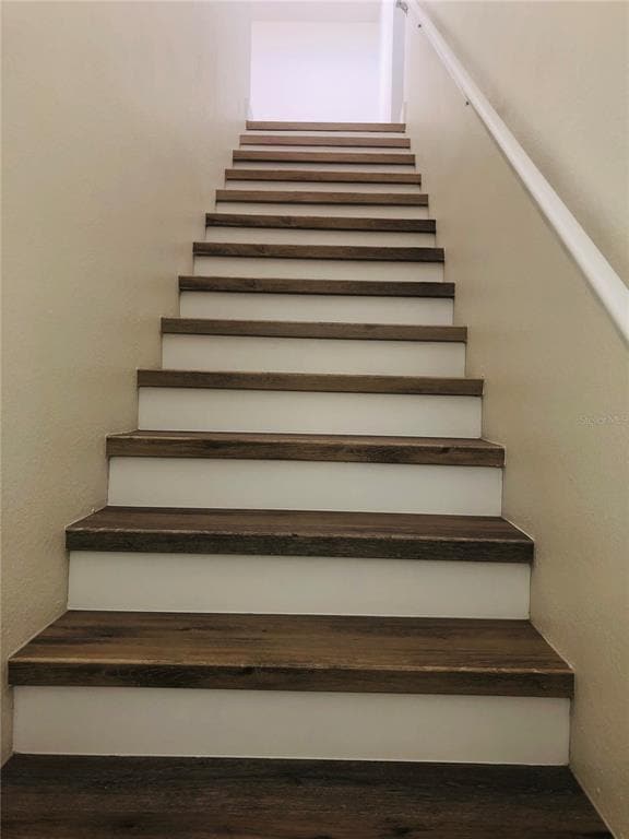 8957 Lee Vista Blvd in Orlando, FL - Building Photo - Building Photo