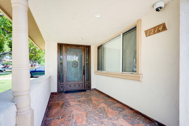 1214 Ruberta Ave in Glendale, CA - Building Photo - Building Photo