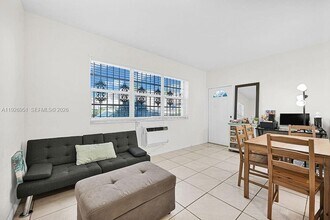 7625 Harding Ave, Unit 1 in Miami Beach, FL - Building Photo - Building Photo