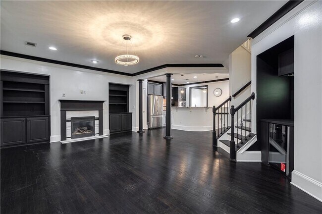 property at 2767 Durham Dr NE