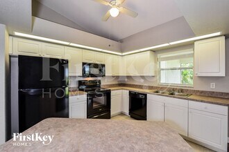 3619 NW 41st Ln in Cape Coral, FL - Foto de edificio - Building Photo