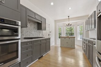 5 Maple Ridge Dr in Burlington, MA - Foto de edificio - Building Photo