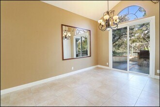 15 Northwinds in Aliso Viejo, CA - Foto de edificio - Building Photo