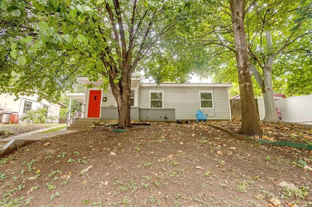 3808 Bryce Ave in Fort Worth, TX - Building Photo - Building Photo