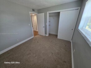 4732 SW 33rd Ave in Fort Lauderdale, FL - Building Photo - Building Photo