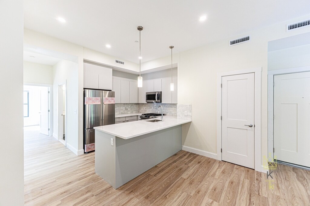 460 Washington St in Boston, MA - Building Photo
