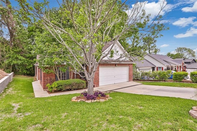 property at 108 Harbour Town Cir