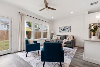 4508 Noble St in Houston, TX - Building Photo - Building Photo
