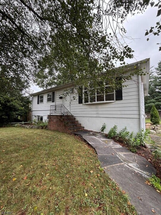 52 Post St in Midland Park, NJ - Foto de edificio