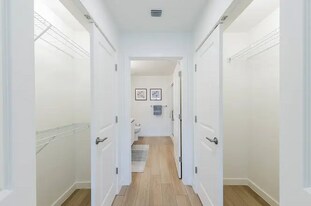 8205 Commerce Way in Miami Lakes, FL - Building Photo