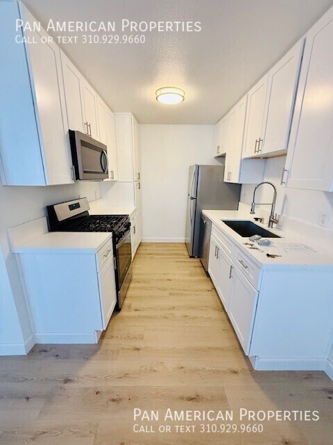 11275 Westminster Ave in Los Angeles, CA - Building Photo - Building Photo