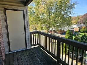 800 Thomas Ct in Winchester, VA - Building Photo - Building Photo