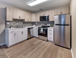 Audubon Arms in Audubon, NJ - Building Photo