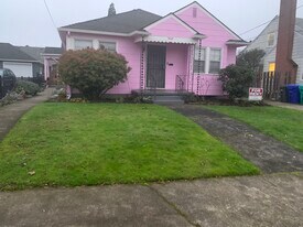 6525-6525 N Haight Ave in Portland, OR - Building Photo