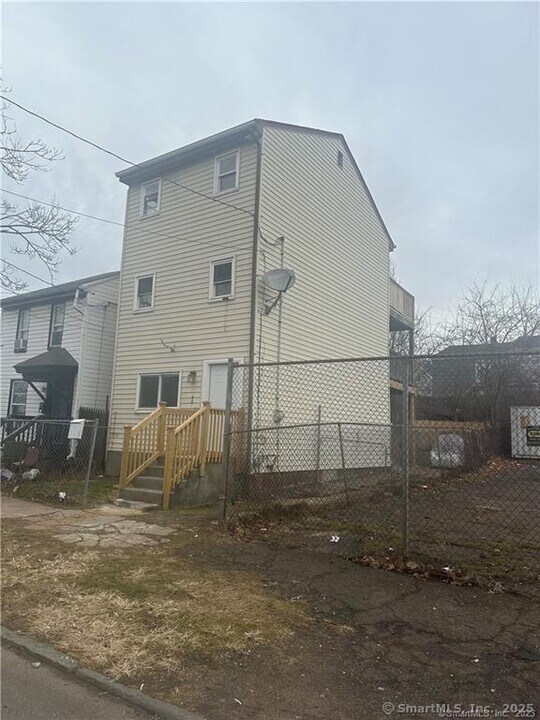127 Haven St in New Haven, CT - Building Photo