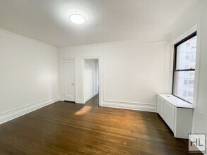 WEST 12 STREET, Unit 4G in New York, NY - Building Photo - Building Photo