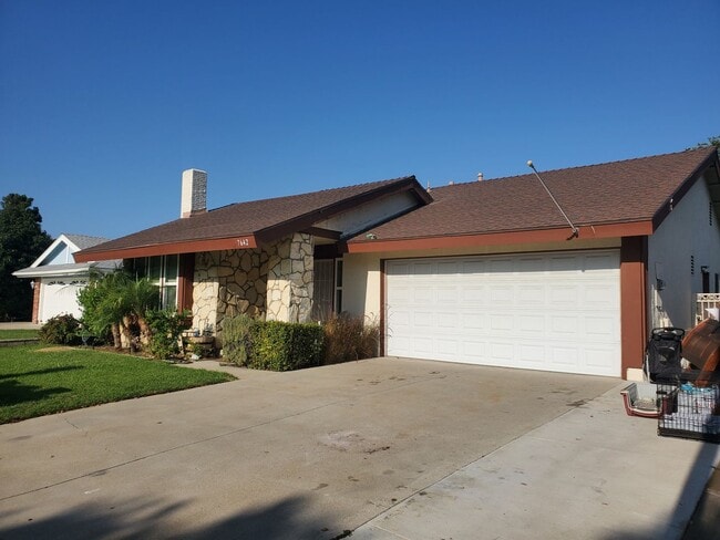 7642 E Woodsboro Ave in Anaheim, CA - Building Photo - Building Photo