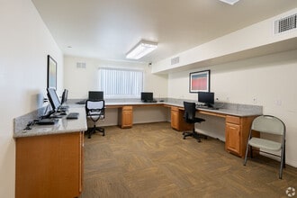 Commons @ Oak Grove in Oakley, CA - Foto de edificio - Building Photo