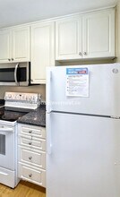 2520 Walters Way in Concord, CA - Foto de edificio - Building Photo