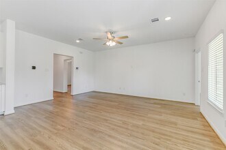 13610 Pine Dr in Cypress, TX - Building Photo - Building Photo