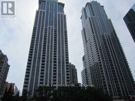 763 Bay St. in Toronto, ON - Building Photo