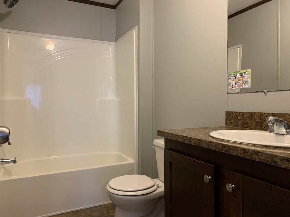 155 Donald Ave in Lansing, MI - Building Photo